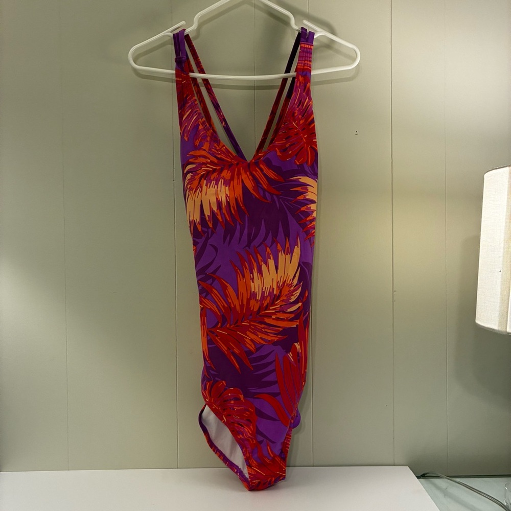 Speedo One-Piece Swimsuit – Tropical Print – Size Small